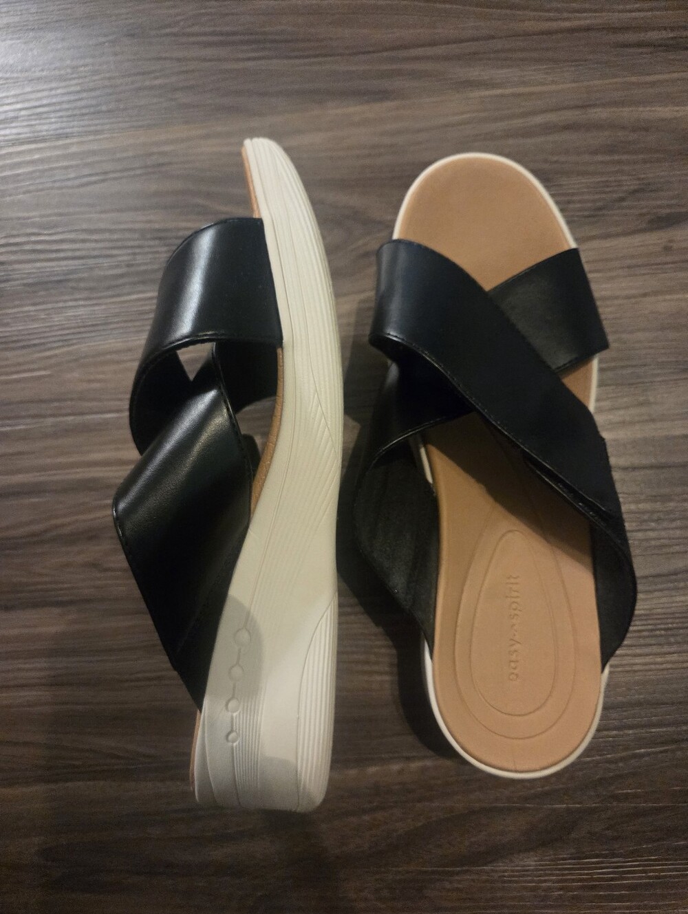 Easy Spirits....Women’s Black Crisscross Slide Sandals